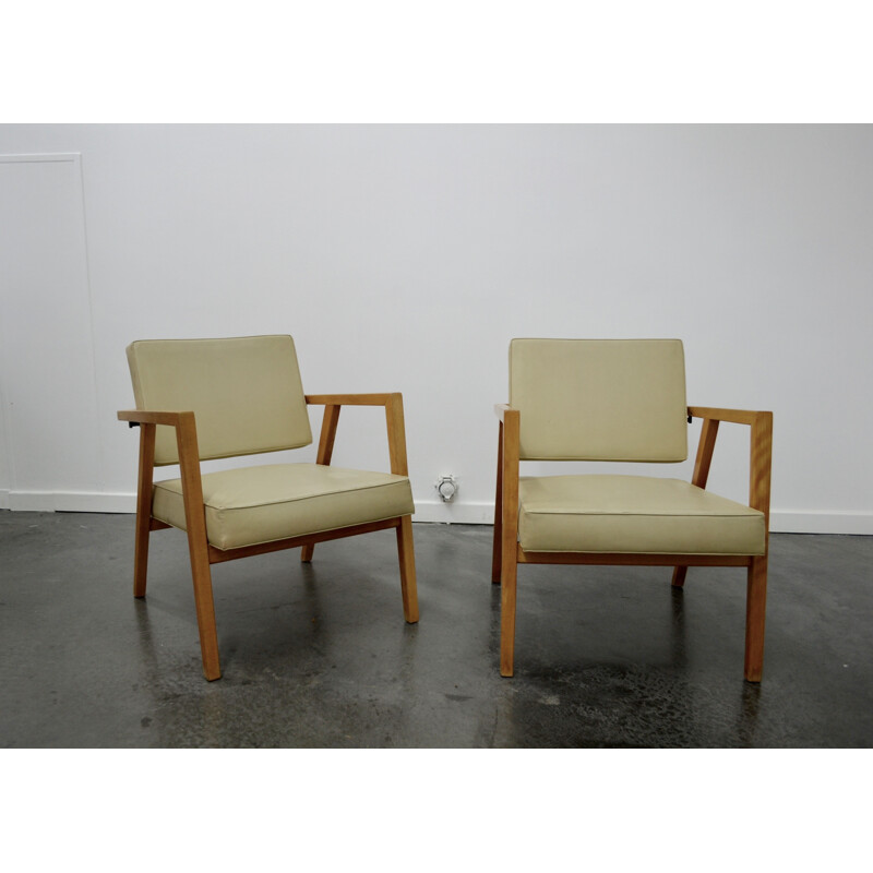 Pair of Knoll armchairs in beige leatherette and beech, Franco ALBINI - 1940s