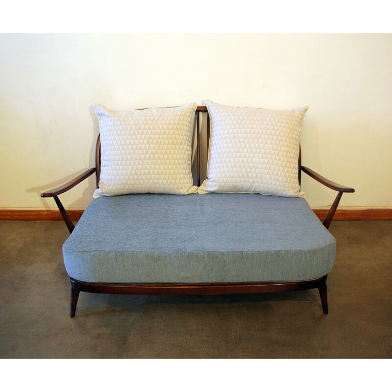 Divano vintage blu pastello di Ercol