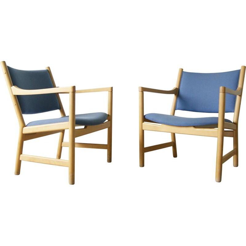 Pair of vintage model CH52 armchair by Hans J. Wegner for Carl Hansen & Son