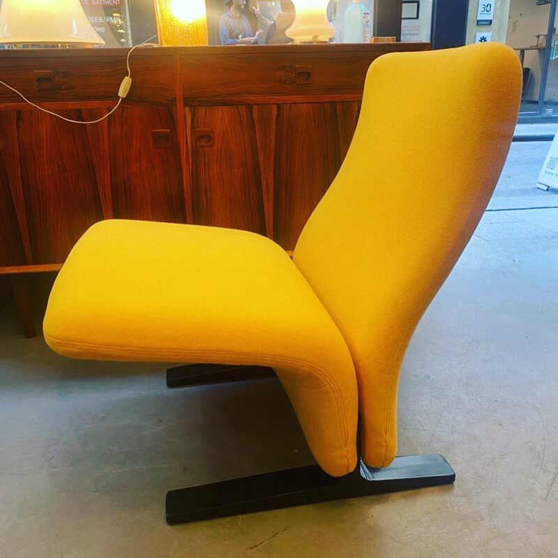 Vintage yellow armchair by Pierre Paulin