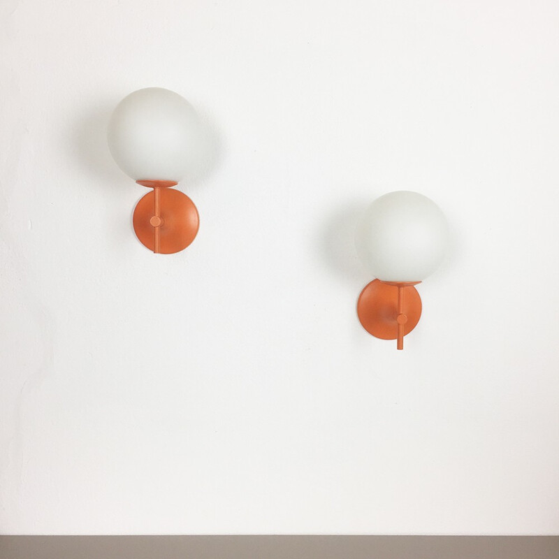 Pair of Temde orange wall lamps in glass and metal, Max BILL - 1970s