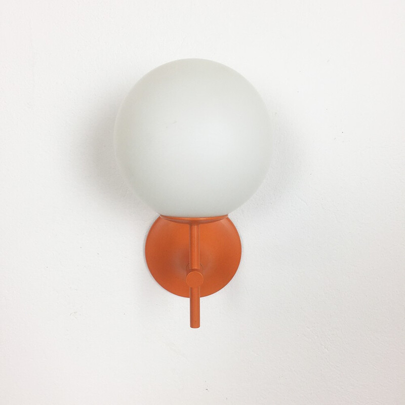 Pair of Temde orange wall lamps in glass and metal, Max BILL - 1970s