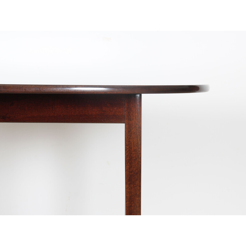 Scandinavian vintage dining table in mahogany Model Rungstedlund by Ole Wanscher