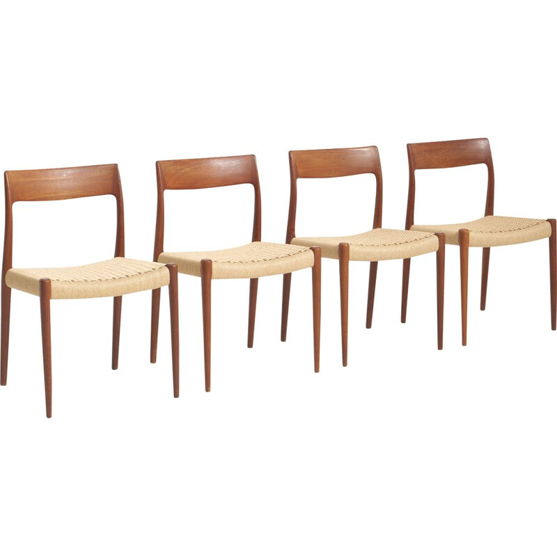 Set of 4 vintage dining chairs by Niels O. Møller for J.L. Møllers Møbelfabrik, Denmark 1950's