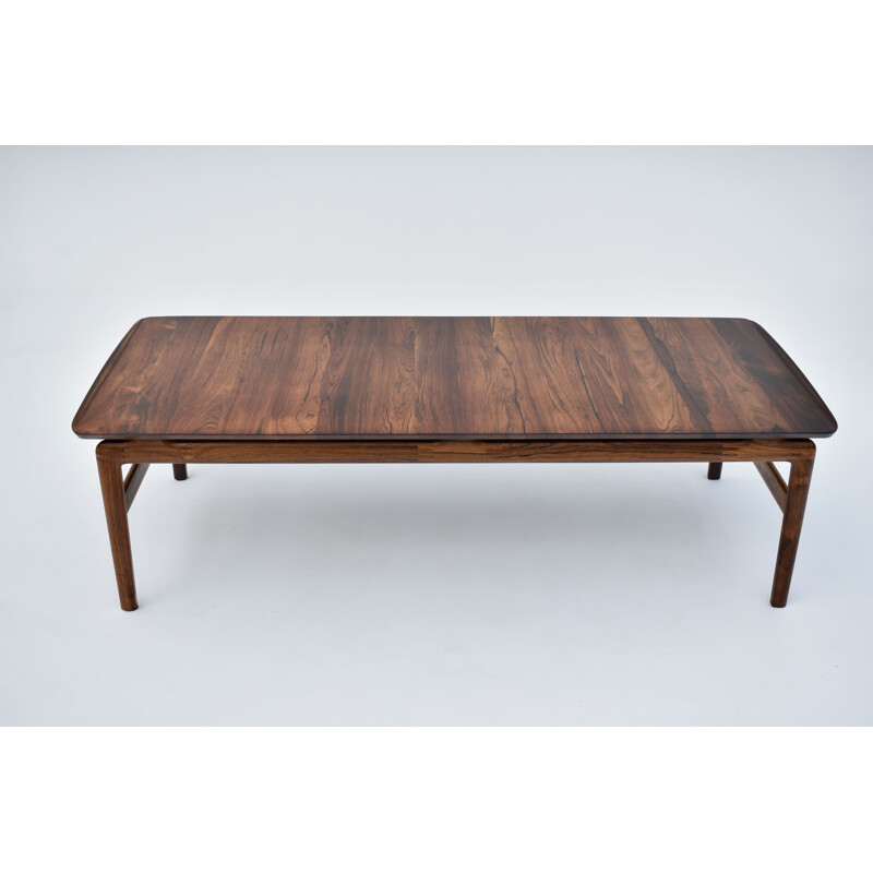 Vintage coffee table model 640 in solid rosewood by Peter Hvidt and Orla Molgaard Nielsen for France et Son, Denmark