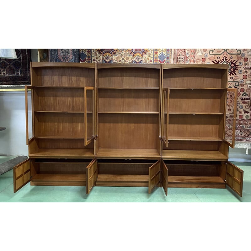 Large vintage English teak bookcase in 3 modules, 1980