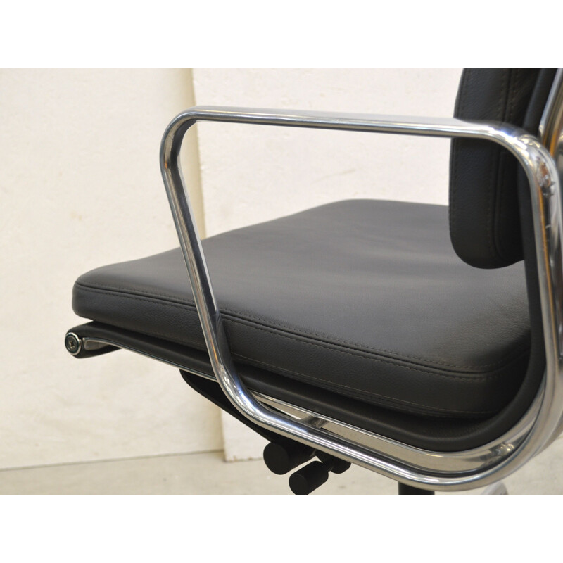 Vintage EA219 Soft Pad office armchair by Charles Eames for Vitra