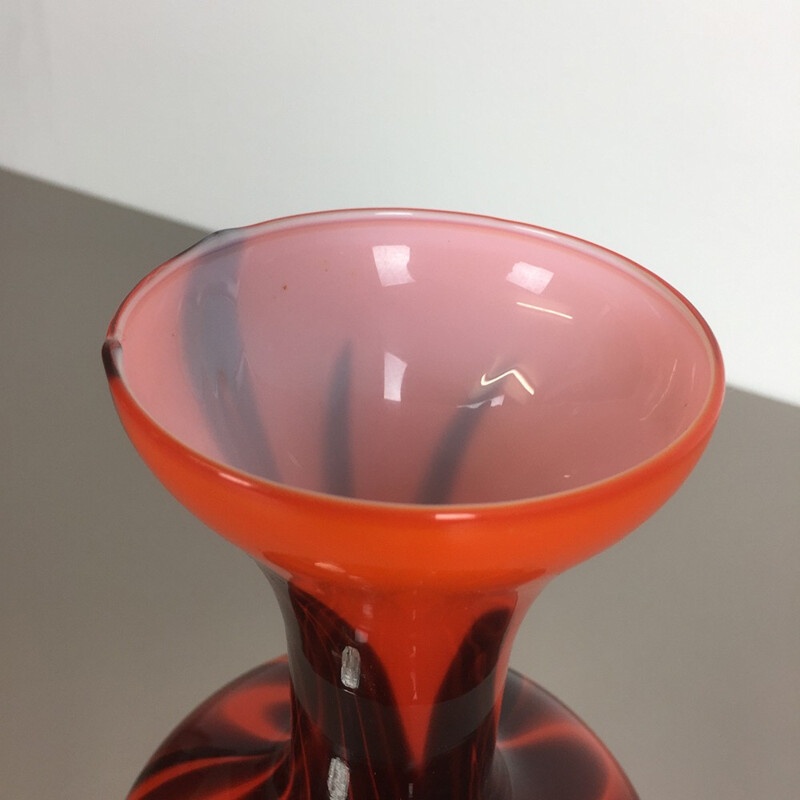Vase italien Opaline Florence en verre d'opline orange et marron, Carlo MORETTI - 1970