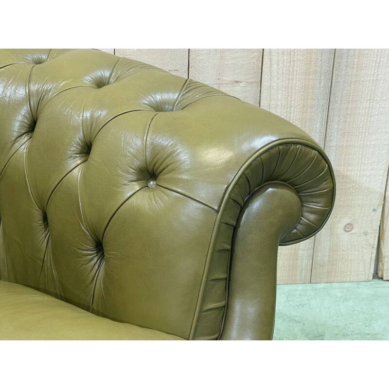 Vintage English Chesterfield leather lounge, 1980