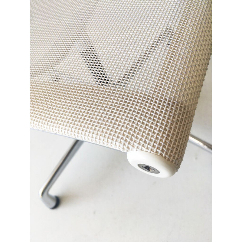 Mid-century office swivel chair by Eames for Vitra, 2018