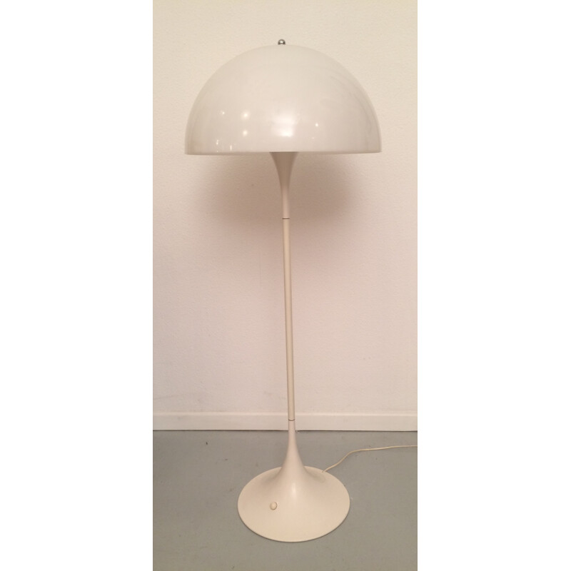 Lampadaire blanc "Panthella" Louis Poulsen en plastique, Verner PANTON - 1970 