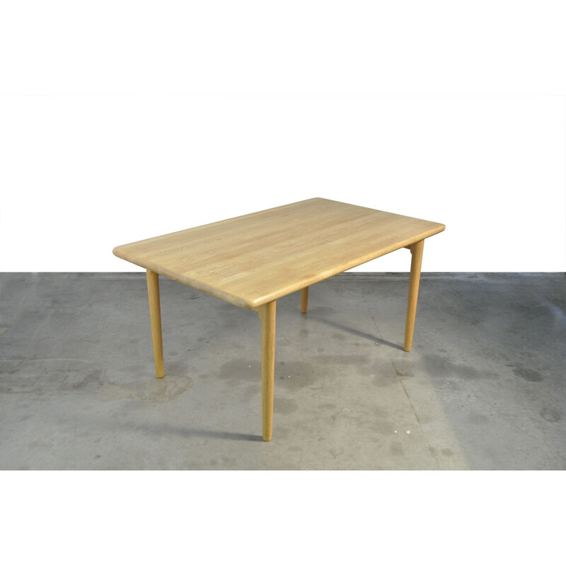 Vintage solid oakwood extentable dining table by Niels O Møller for Møller Møbelfabrik AS, Denmark 1960s