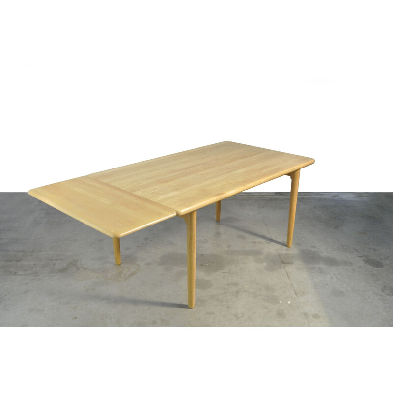 Vintage solid oakwood extentable dining table by Niels O Møller for Møller Møbelfabrik AS, Denmark 1960s