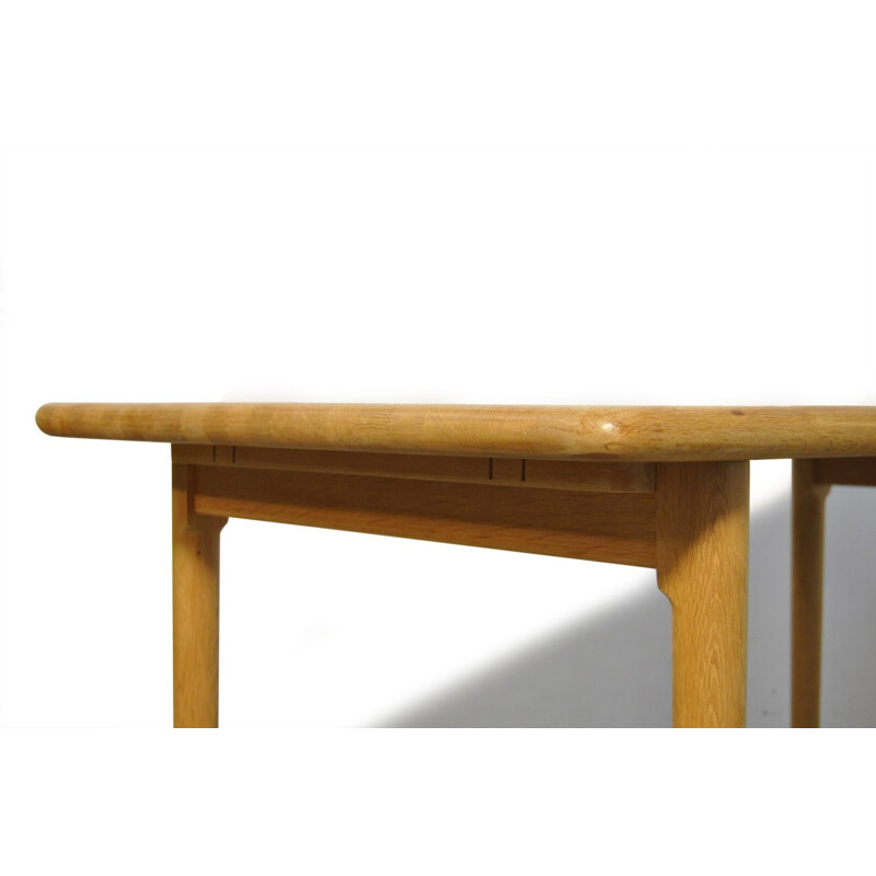 Vintage solid oakwood extentable dining table by Niels O Møller for Møller Møbelfabrik AS, Denmark 1960s