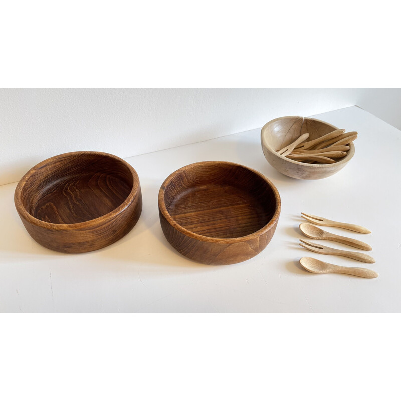Set of vintage 3 wooden bowls and 12 mini aperitif cutlery