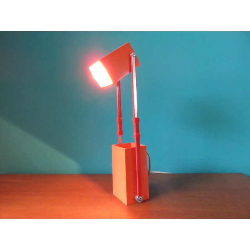 Lampe à poser en plastique orange - 1960