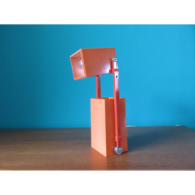 Lampe à poser en plastique orange - 1960