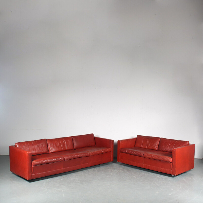 Mid century red leather 3-seater sofa by Pierre Paulin for Artifort, Netherlands 1960s