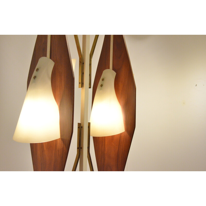 Italian Stilnovo floor lamp in teak and opaline glass - 1950s