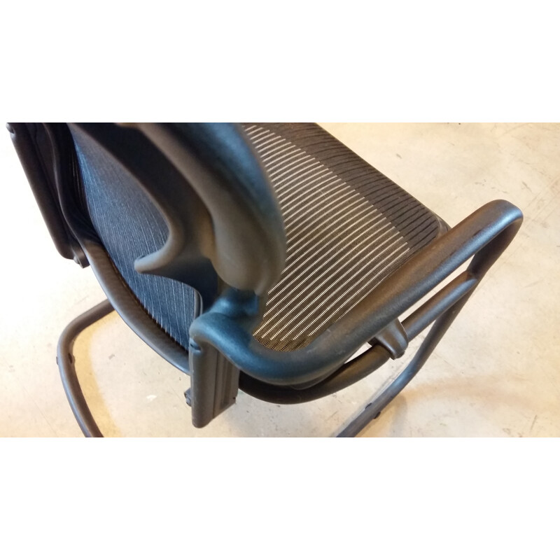 Herman Miller "Aeron" desk chair in metal and net, Don CHADWICK & Bill STRUMPF - 2000s