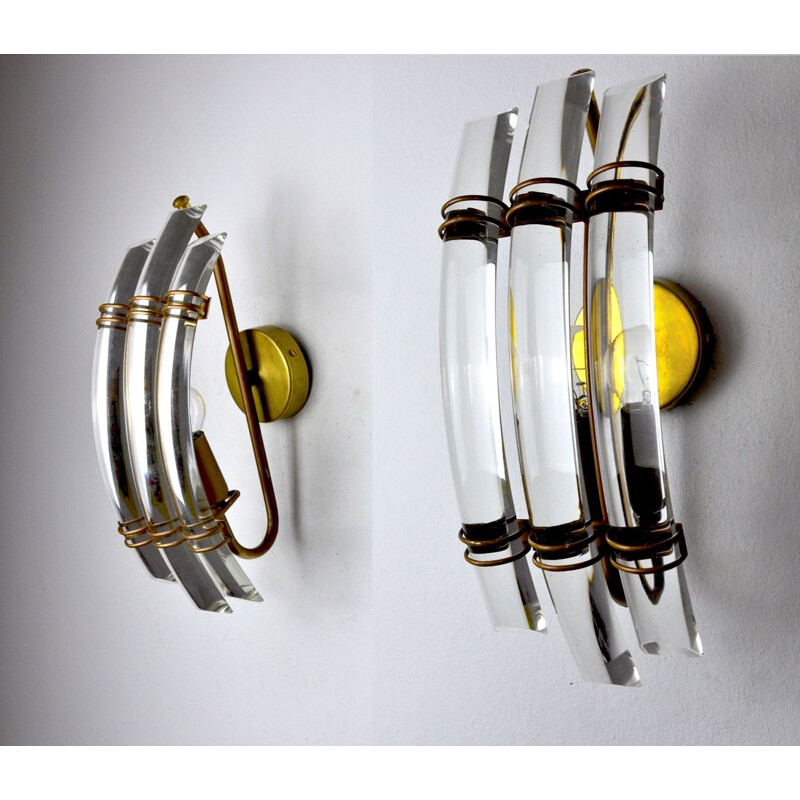 Pair of vintage venini sconces in glass and gilded metal structure, Italy 1970