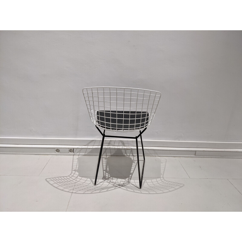 Paire de chaises vintage en métal blanc par Harry Bertoia pour Knoll, 1970