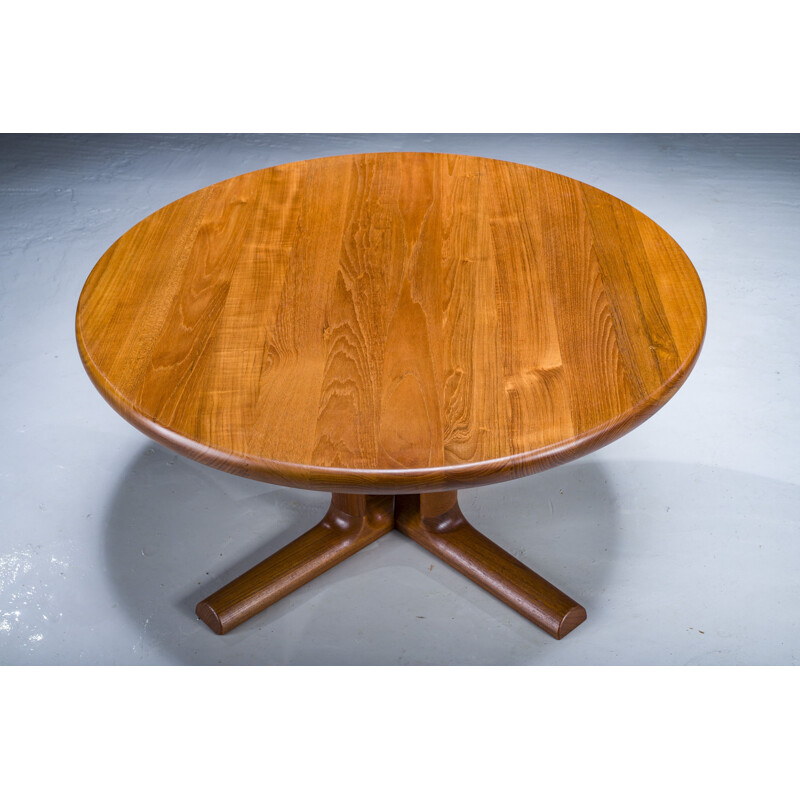 Vintage teak coffee table by Dyrlund, Denmark 1970