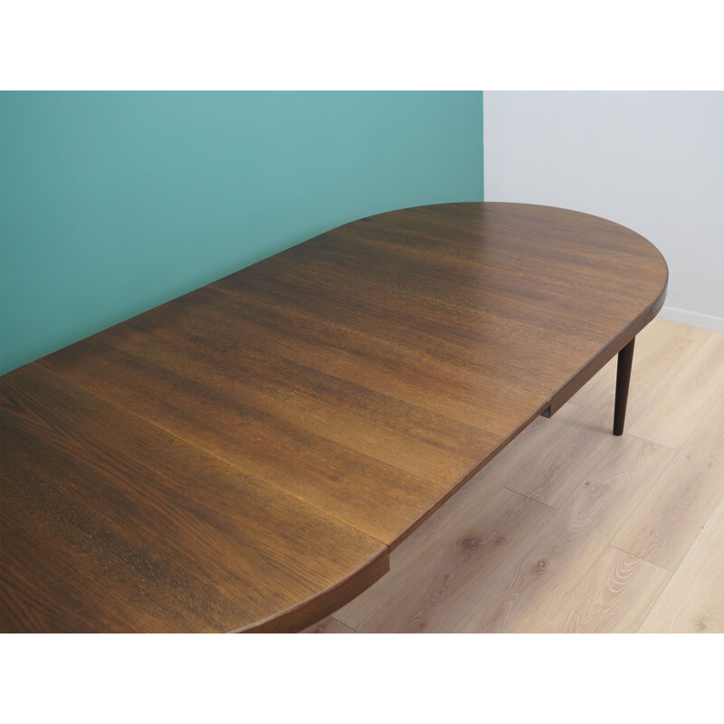 Vintage round oakwood table by Villy Schou Andersen for Schou Andersen, Denmark 1960s