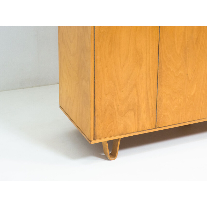 Vintage "birch series" KB04 cabinet by Cees Braakman for Pastoe