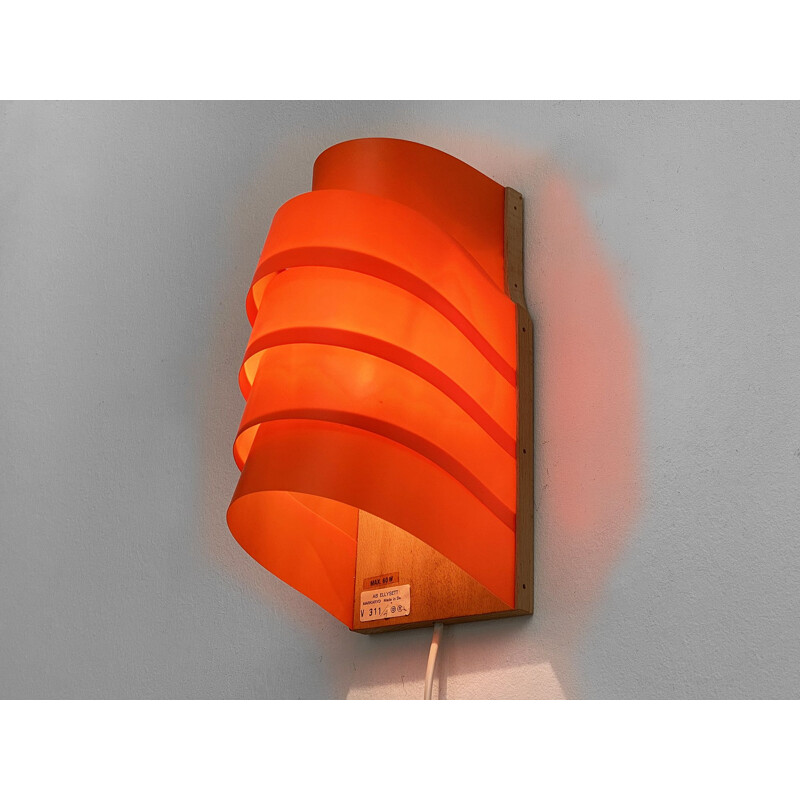 Vintage V 311 wall lamp by Hans-Agne Jakobsson for Ellysett, Sweden 1970s