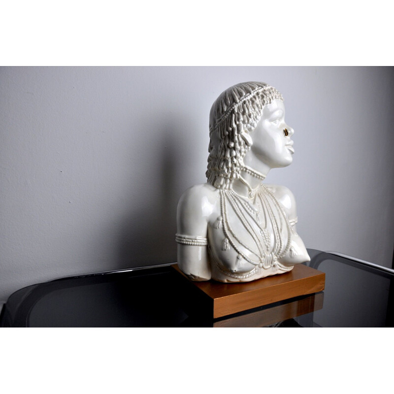 Escultura vintage do busto de uma mulher em cerâmica branca, Itália 1970