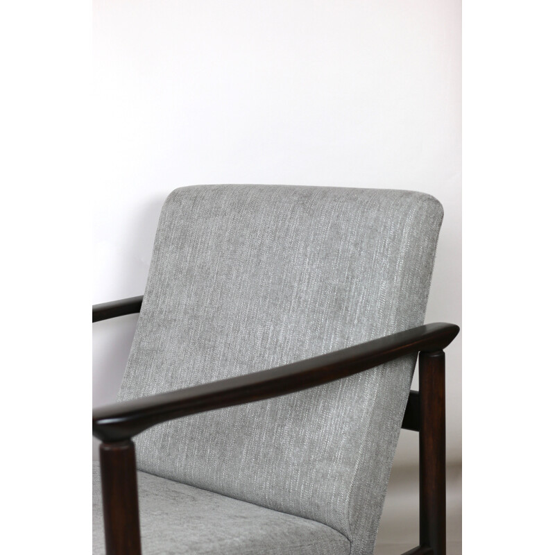 Vintage GFM-142 light grey armchair by Edmund Homa, 1970s