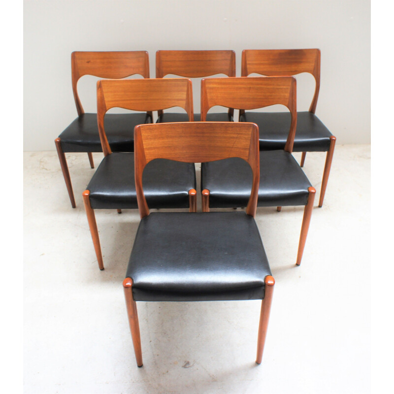 Lot de 6 chaises vintage scandinaves en teck et simili cuir noir par Niels O' Moller