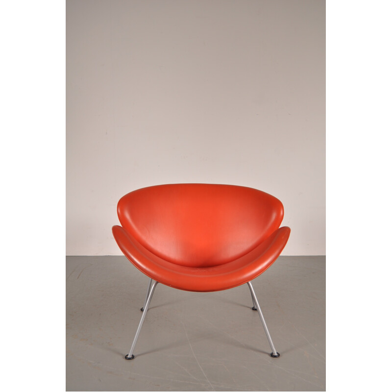 Artifort Orange Slice armchair in orange leather, Pierre PAULIN - 1950s