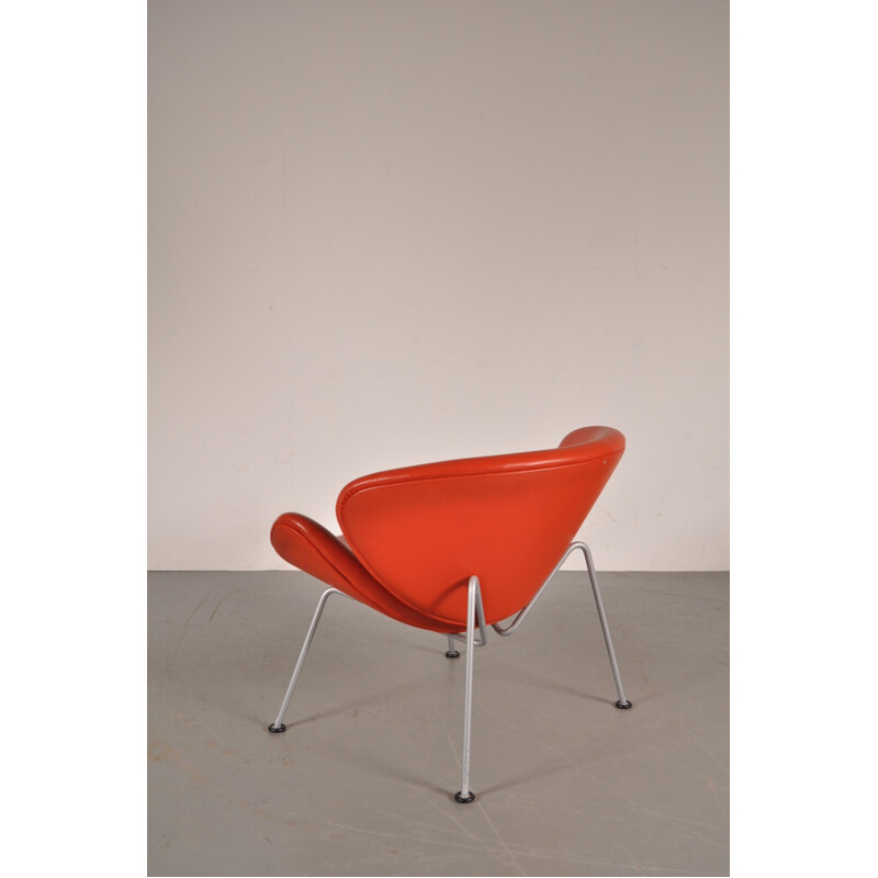Artifort Orange Slice armchair in orange leather, Pierre PAULIN - 1950s