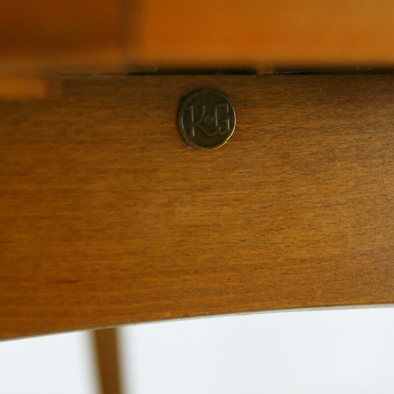 Extendable dining table in walnut - 1950s