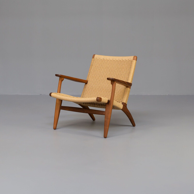 Vintage CH25 armchair by Hans Wegner for Carl Hansen