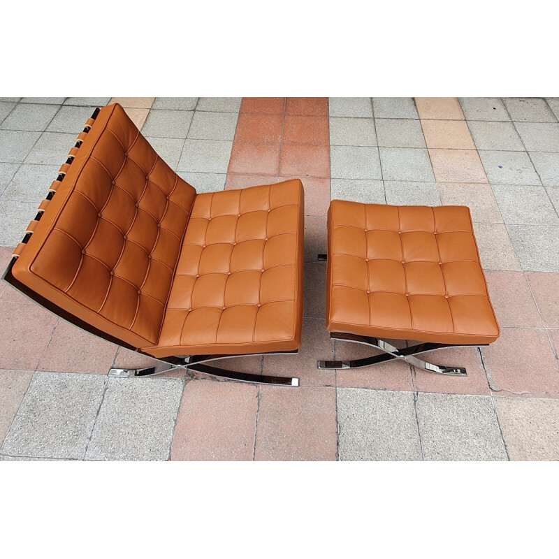 Vintage Barcelona armchair and ottoman in camel leather by Mies van der Rohe for Knoll, 2020