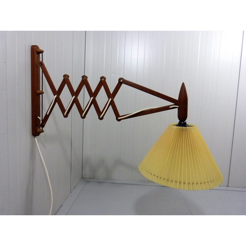 Danish teak wall lamp - 1950s