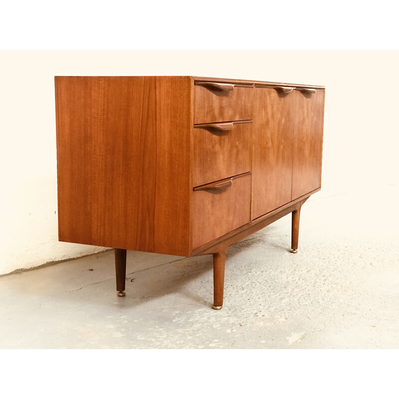 Mid century teak sideboard Moy collection by Tom Robertson for McIntosh, Scotland 1960s