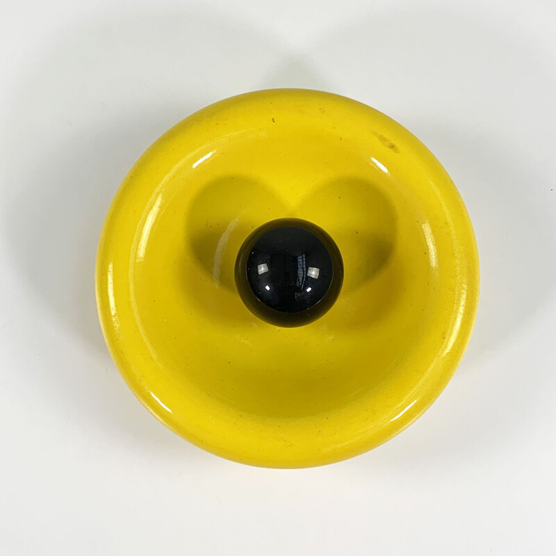 Black & yellow Italian vintage ashtray in ceramic, 1980s