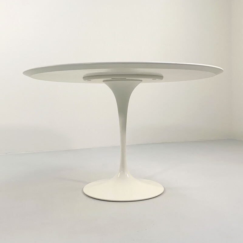 Tulip vintage dining table by Eero Saarinen for Knoll, 1990s