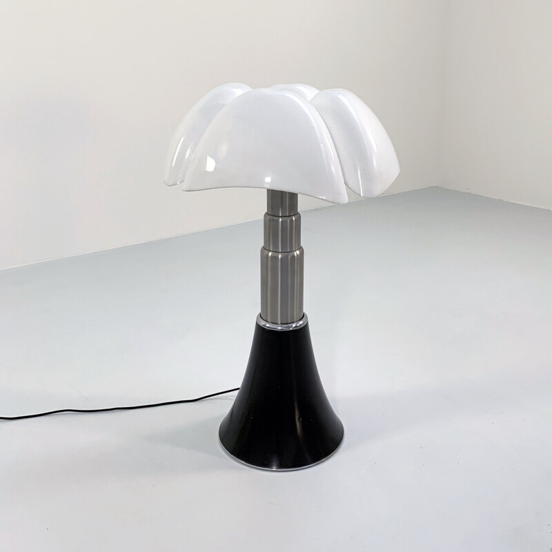 Lampe de table vintage Pipistrello par Gae Aulenti pour Martinelli Luce, 1980