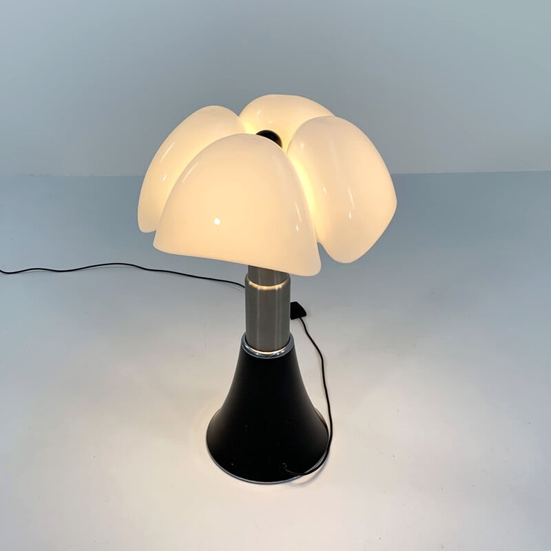 Vintage Pipistrello table lamp by Gae Aulenti for Martinelli Luce, 1980s