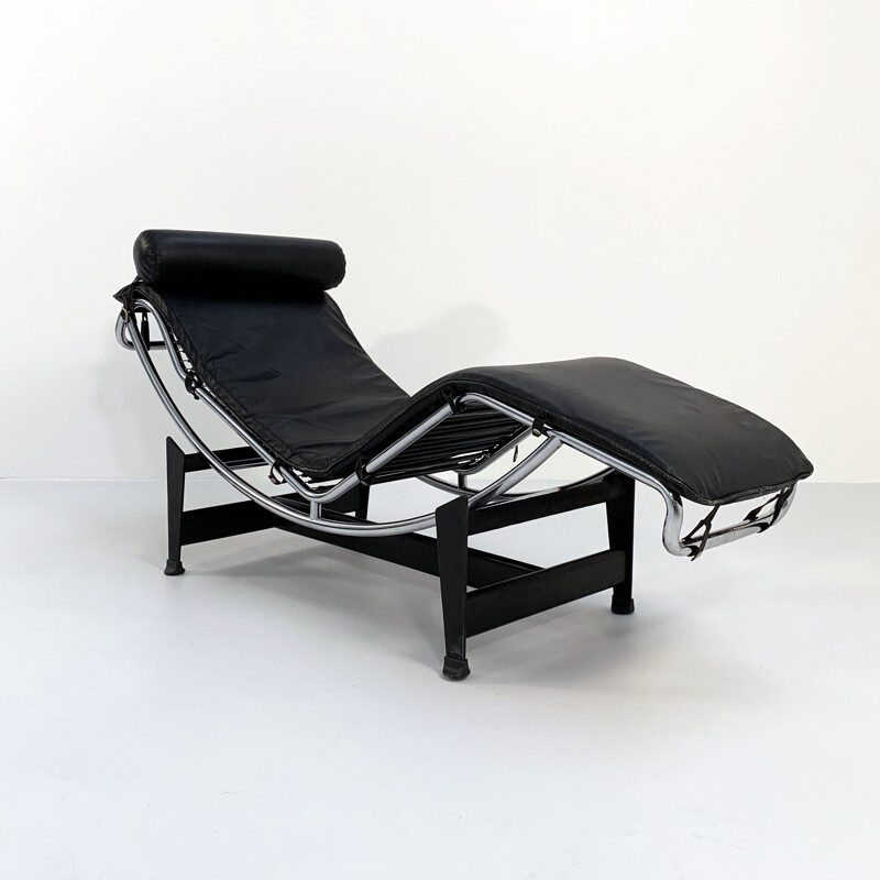 Vintage black LC4 lounge chair by Le Corbusier for Cassina, 1970s