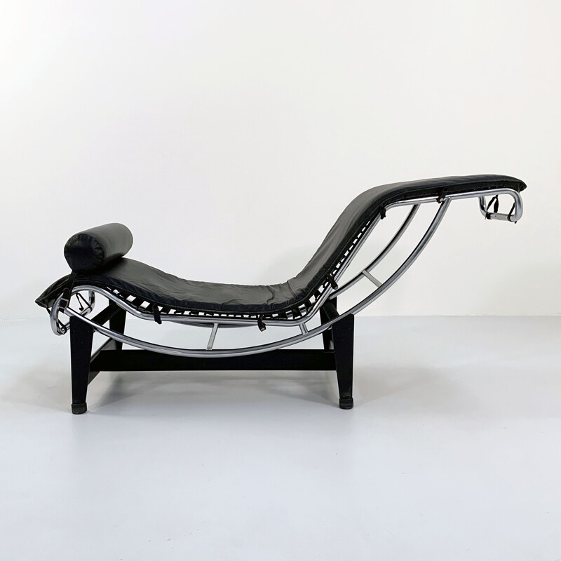 Vintage black LC4 lounge chair by Le Corbusier for Cassina, 1970s