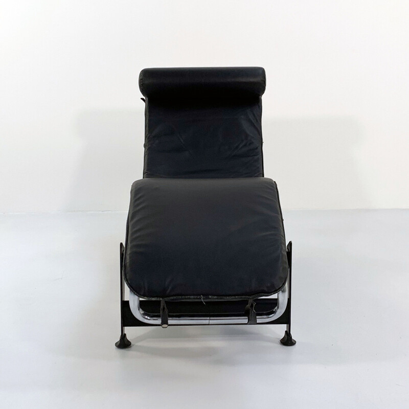 Vintage black LC4 lounge chair by Le Corbusier for Cassina, 1970s