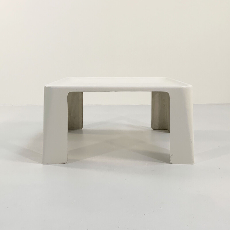 Mid century Amanta fiberglass coffee table by Mario Bellini for C&B Italia, 1960s