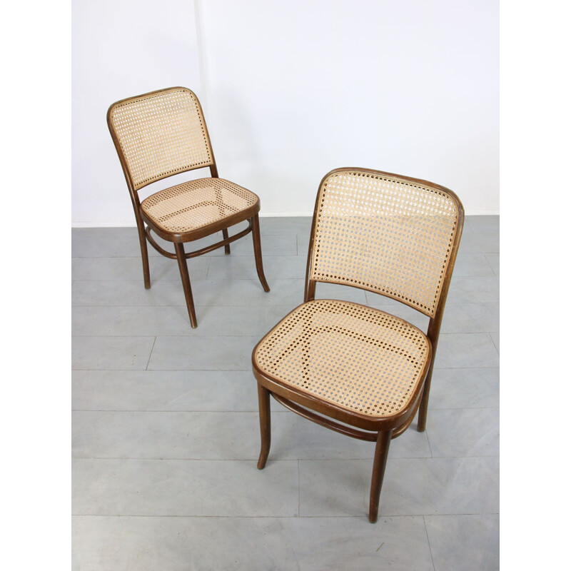 Paire de chaises vintage Thonet No. 811
