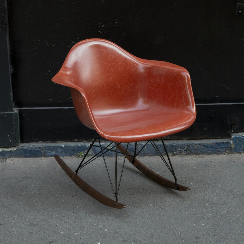 Vintage Terracotta rocking chair by Charles and Ray Eames for Herman Miller, 2000